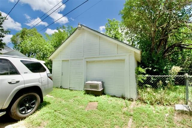 Photo of 2224 Live Oak Avenue