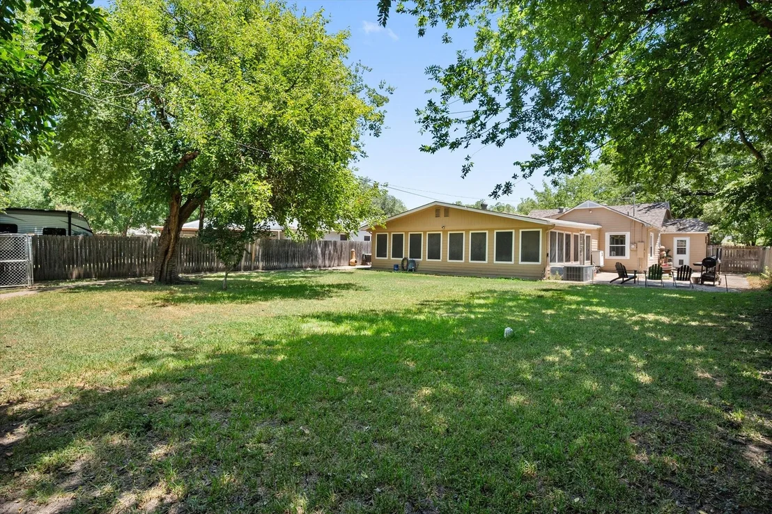 Photo of 502 Bellevue Drive