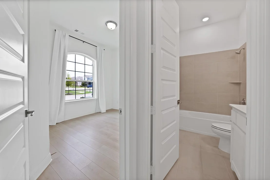 Photo of 2505 Half Moon Way