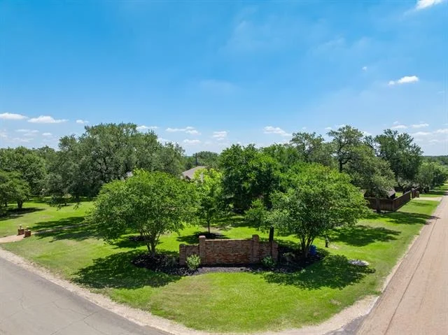 Photo of 100 Twisted Oak Lane