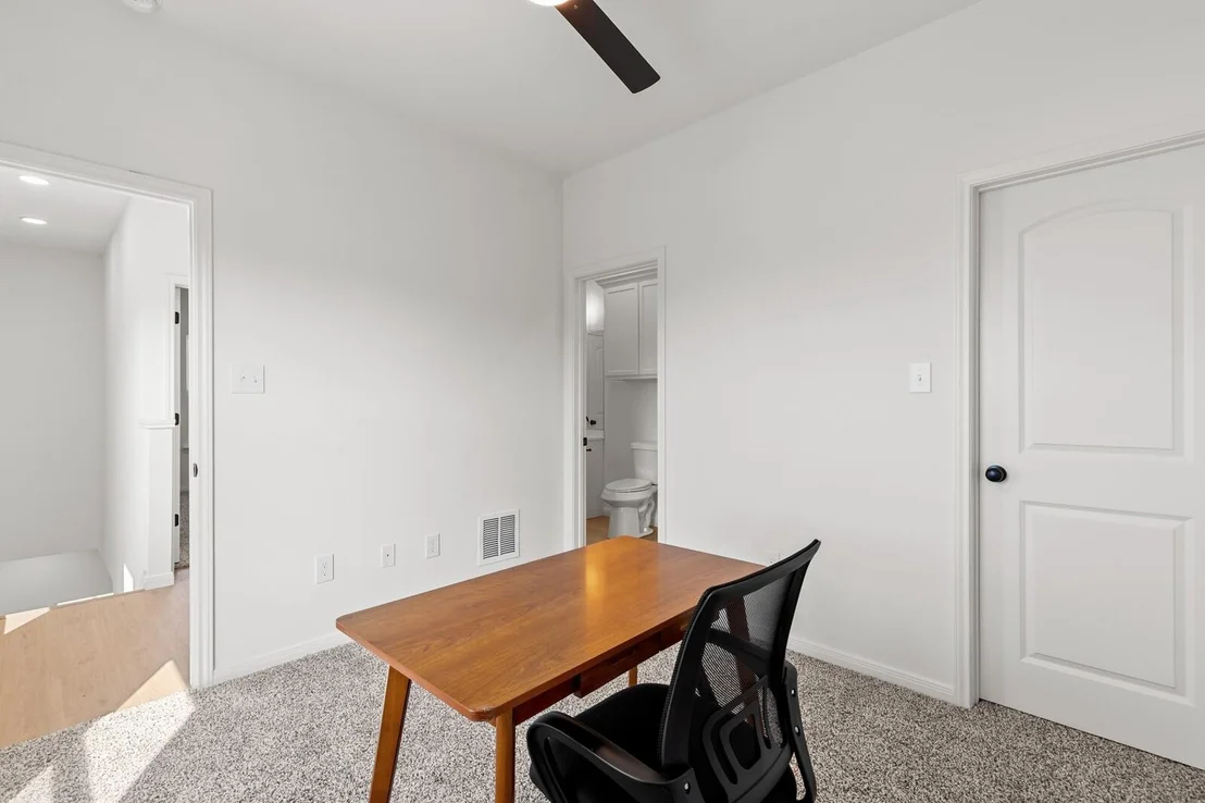 Photo of 84 Crescent