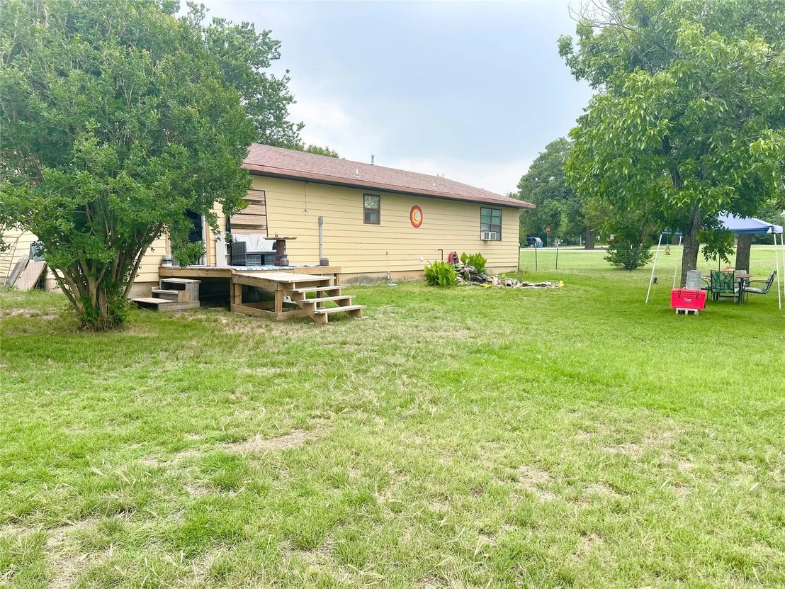 Photo of 140 S Comanche Drive