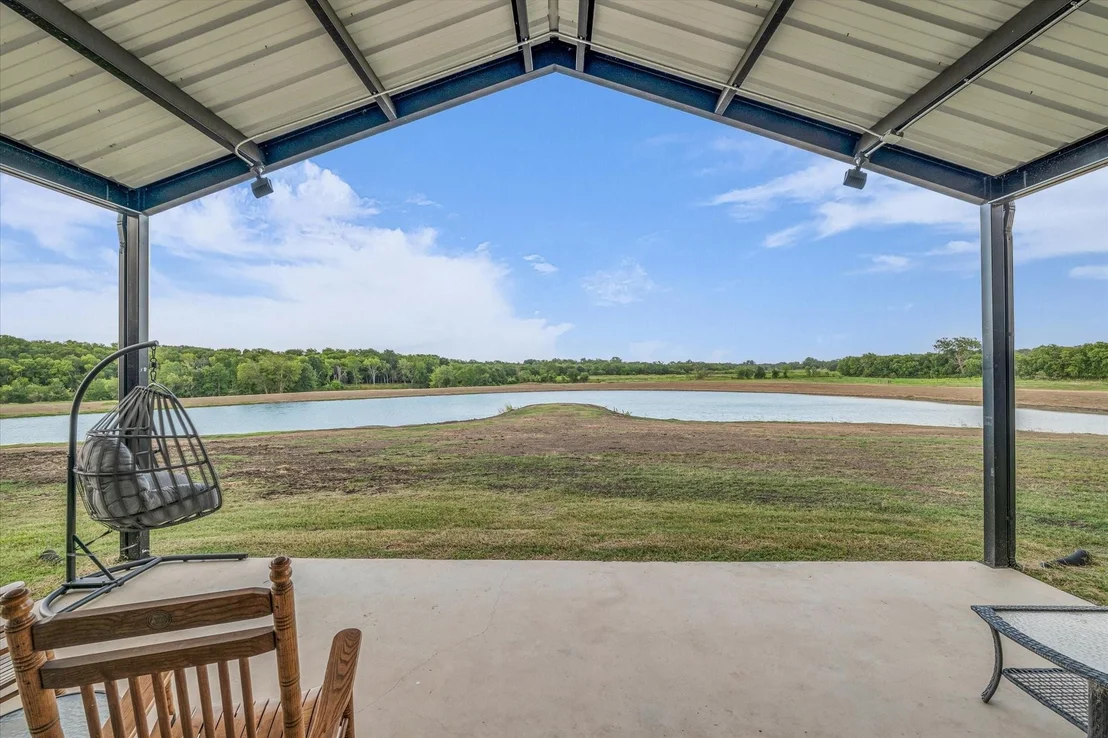 Photo of 350 County Road 494 S