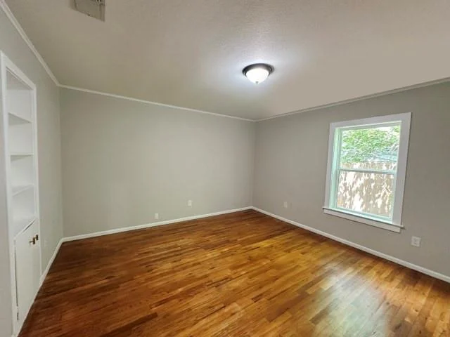 Photo of 302 W Highland Avenue