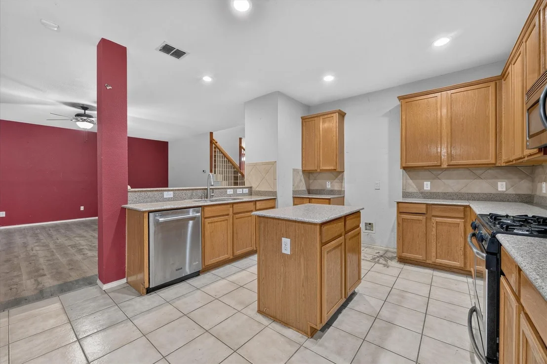 Photo of 10369 Bradshaw Drive