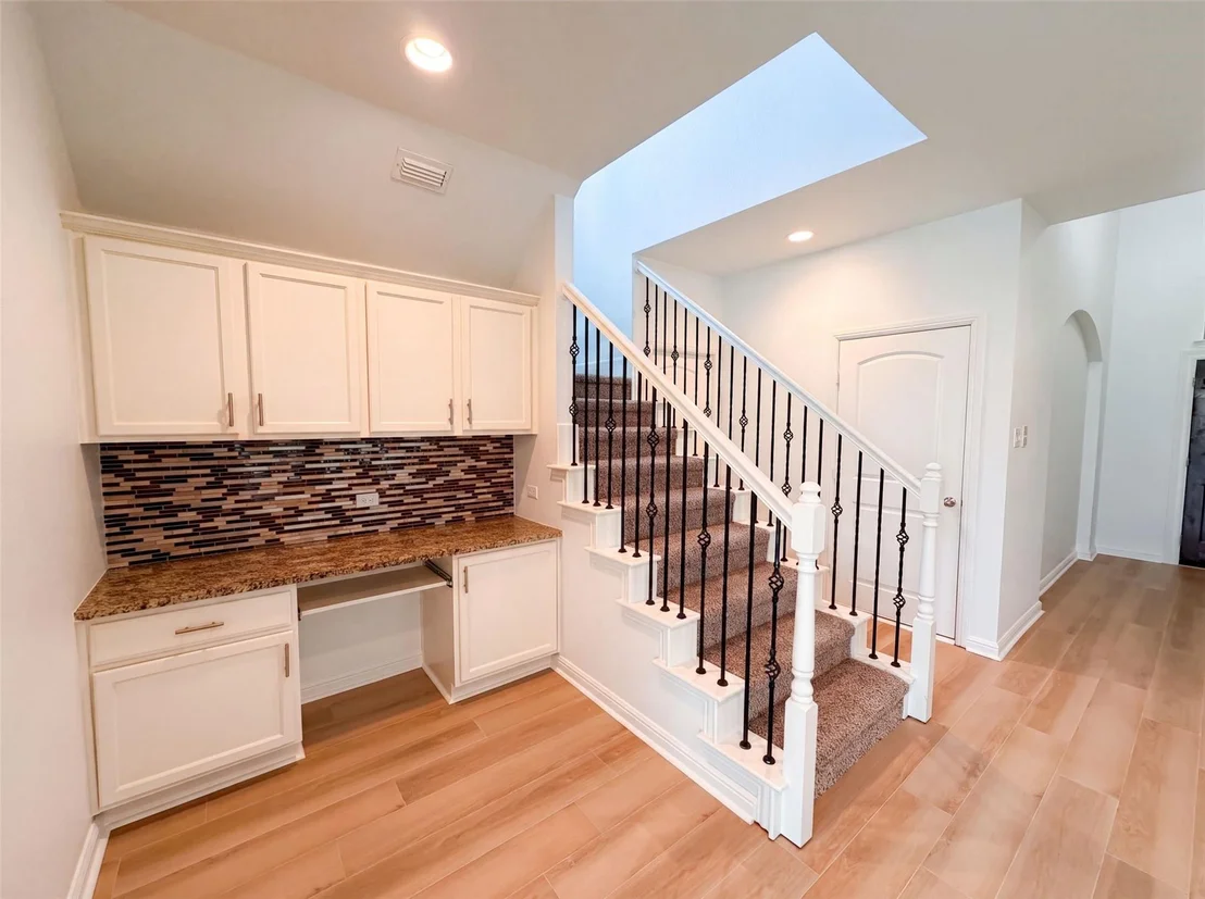 Photo of 174 Hampton Drive