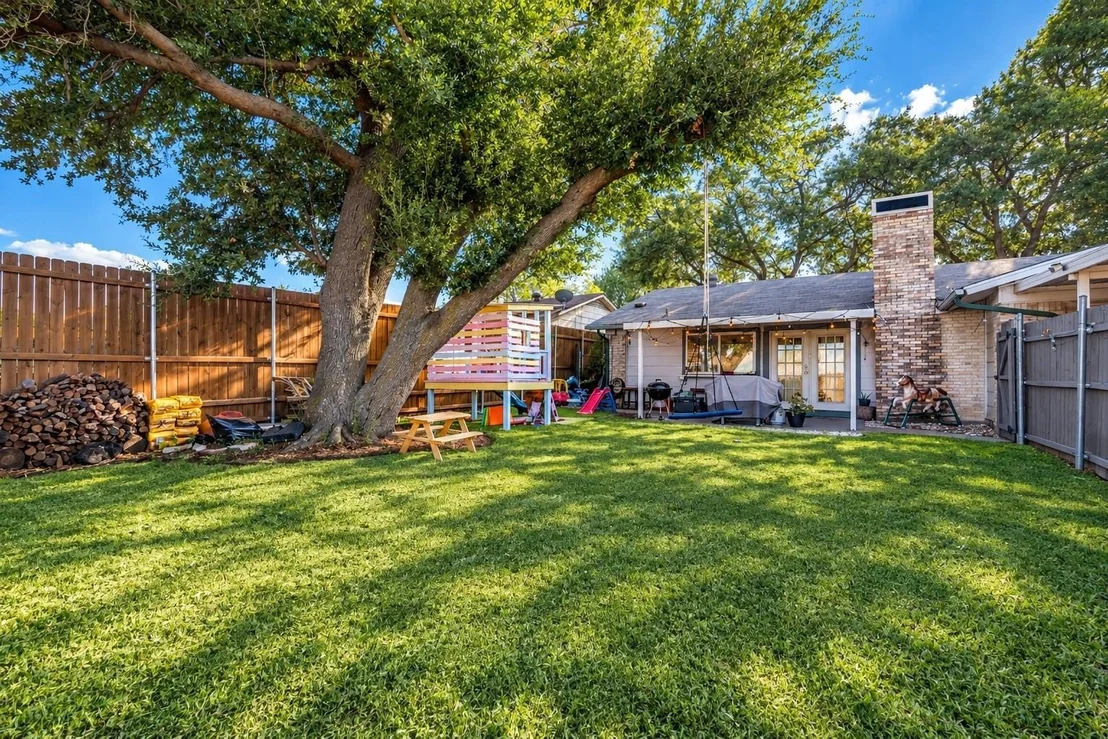 Photo of 2920 Sidney Drive