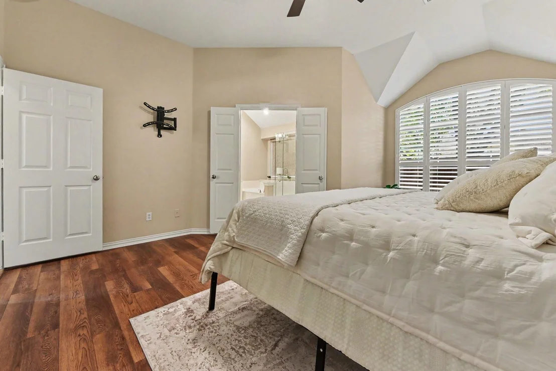 Photo of 401 Stonebridge Circle