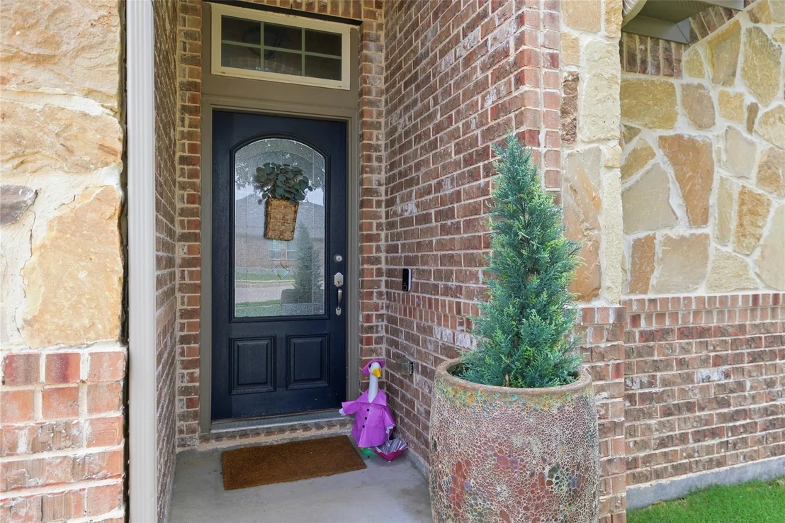 Photo of 800 Silverthorne Drive