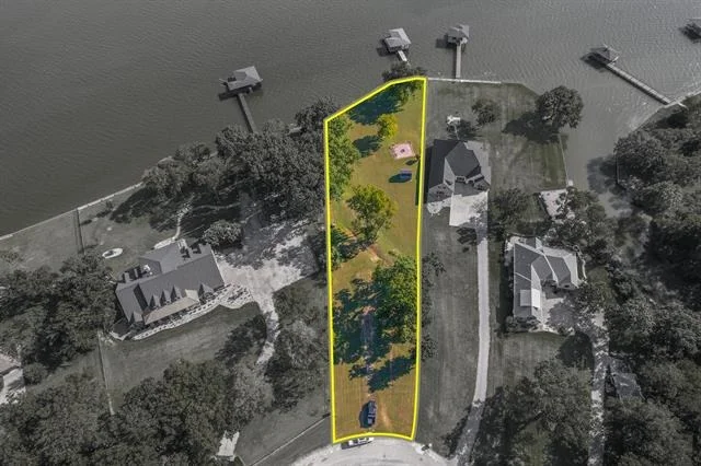 Photo of 626 Bay View Drive
