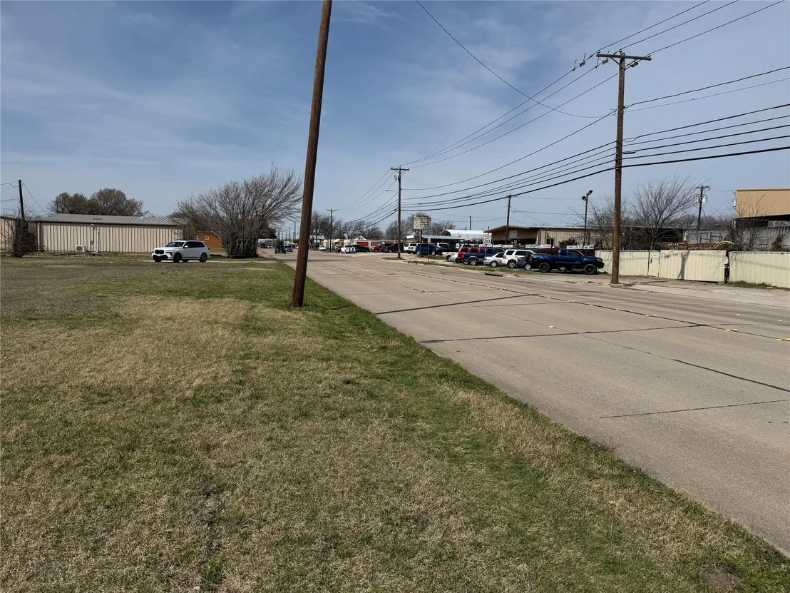 Photo of 7945 White Settlement Road