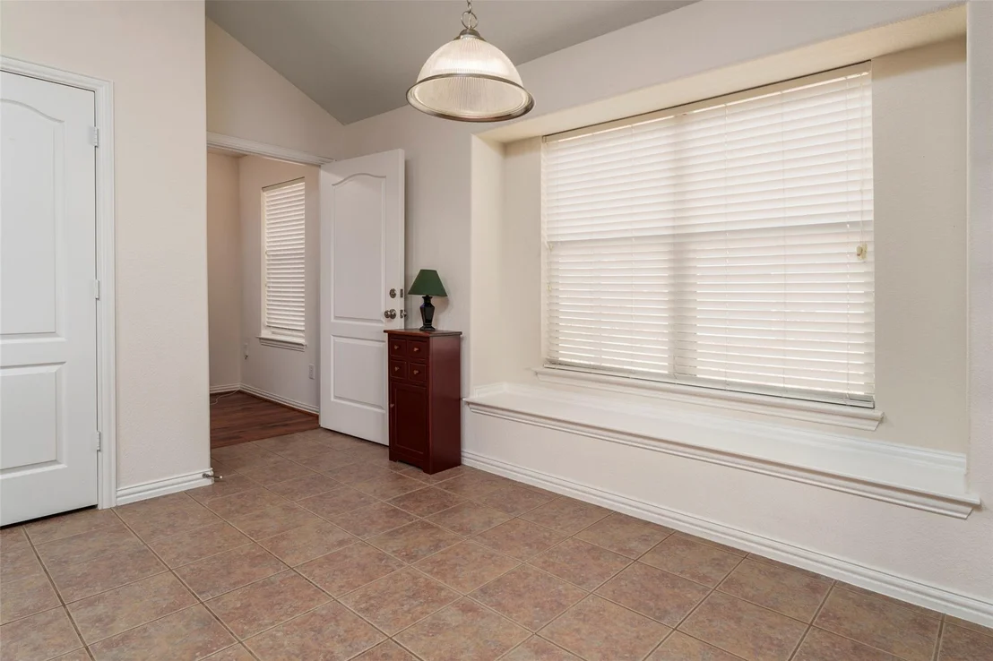 Photo of 6633 Chalk River Drive