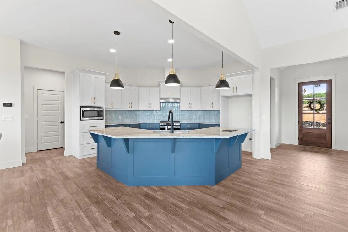 Photo of 16421 Clearview Drive