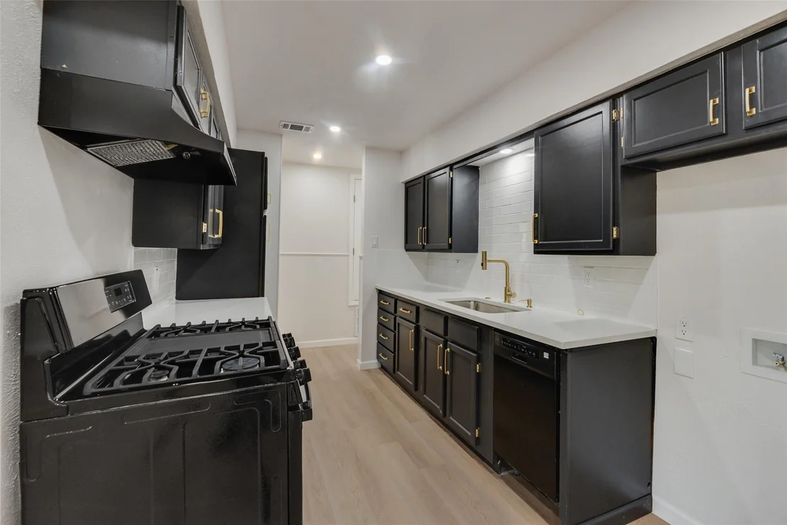 Photo of 409 Birchwood Circle