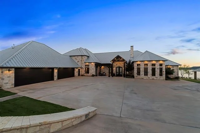 Photo of 1025 Pecan Ridge