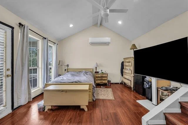 Photo of 12912 Spring Valley Road