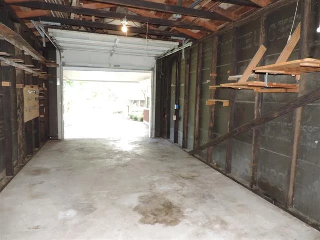 Photo of 581 Alexander Road