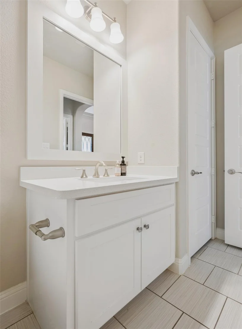 Photo of 1116 Broadmoor Way