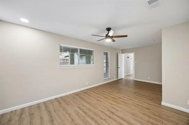 Photo of 417 Oxford Drive