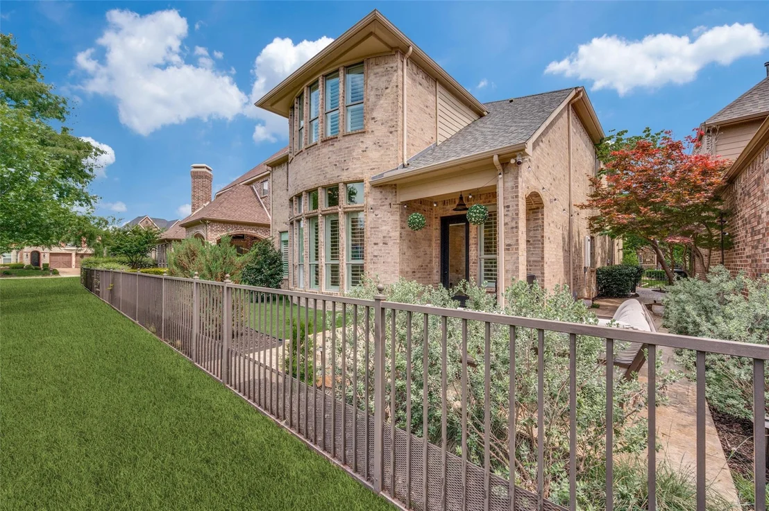 Photo of 29 Pristine Pond Drive