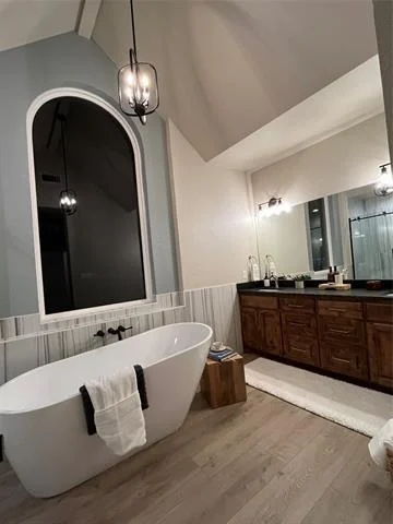 Photo of 2309 River Road