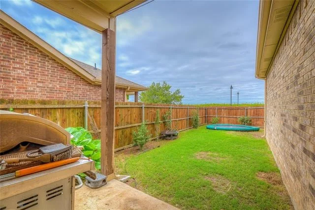 Photo of 1701 Applegate Way