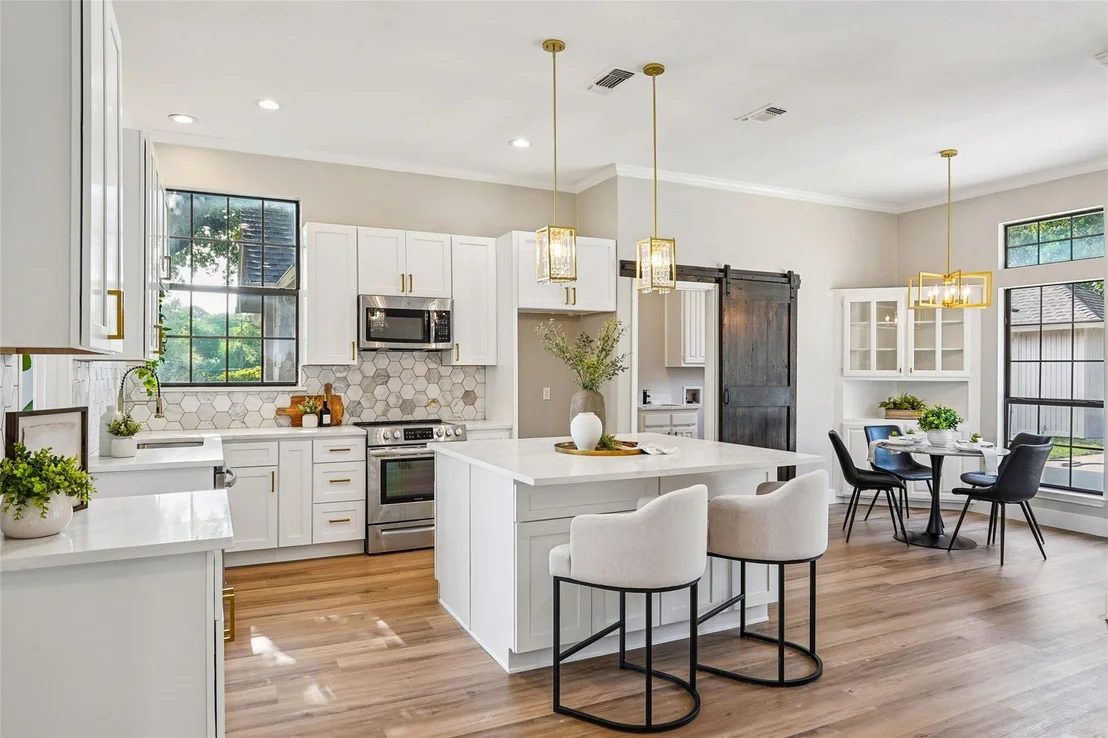 Photo of 6006 Millwood Drive