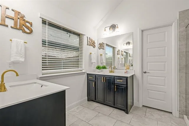 Photo of 520 Concho Street