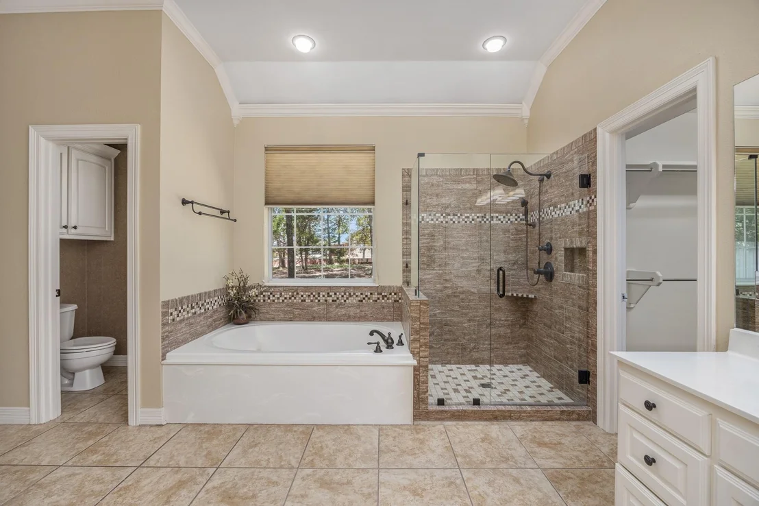 Photo of 17820 Oak Forest Drive