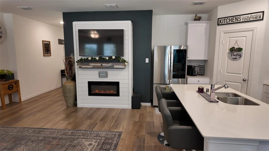Photo of 1221 Pistachio Drive