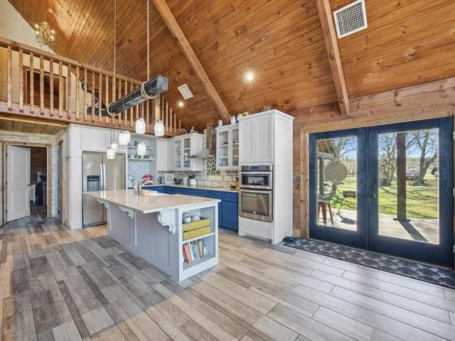 Photo of 11300 Massey Road