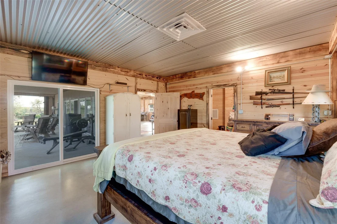 Photo of 1261 Park Road
