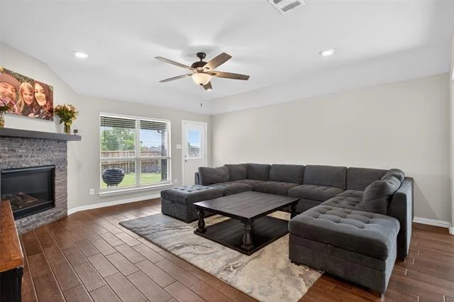Photo of 1290 Binfield Drive