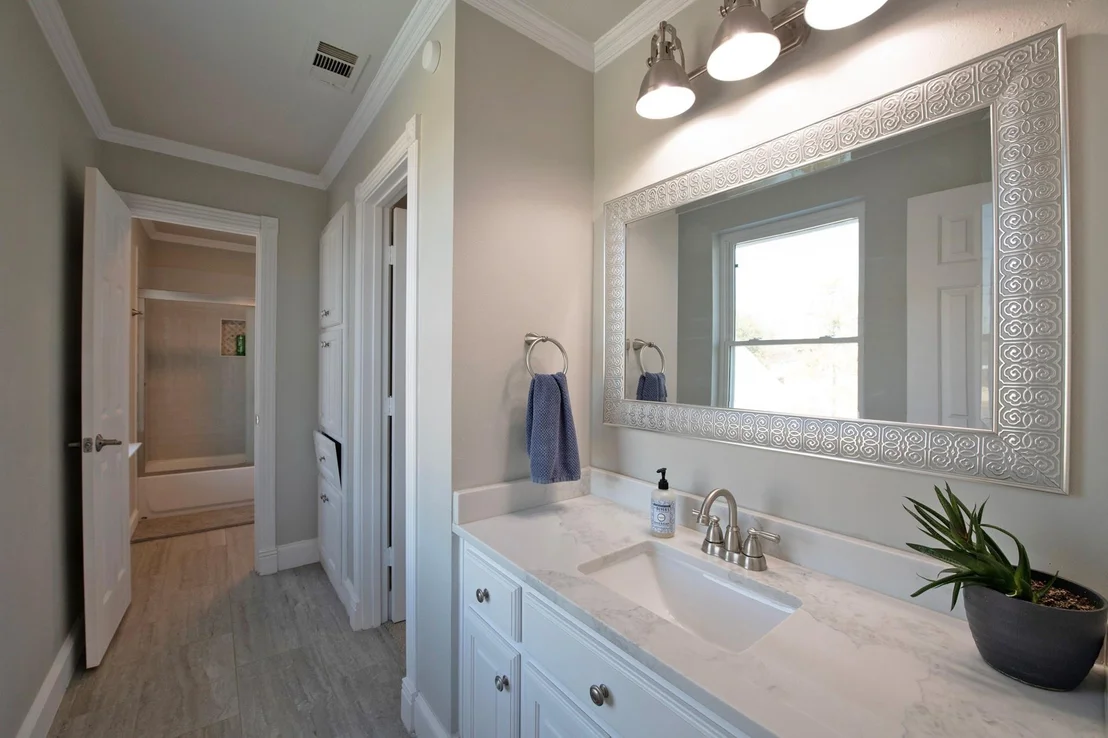 Photo of 405 Chippendale Drive
