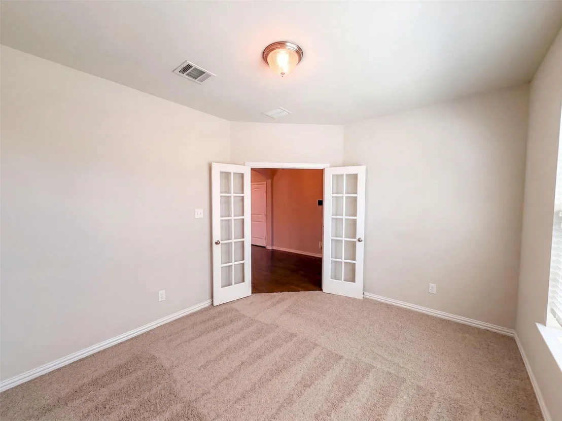 Photo of 2054 Avondown Road