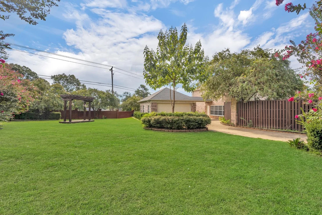 Photo of 5718 Gloucester Drive