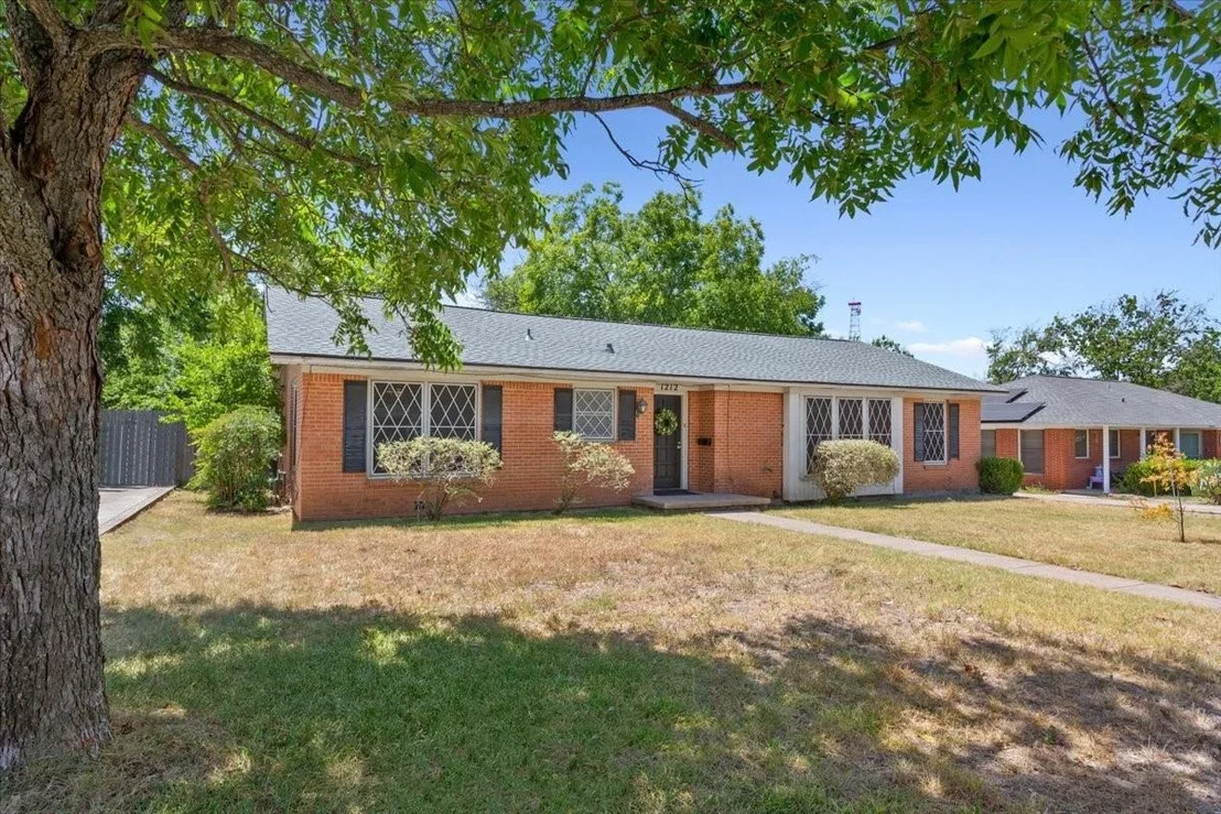 Photo of 1212 Guthrie Drive