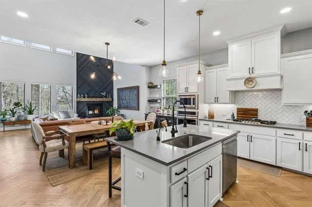 Photo of 5717 Riverside Lane