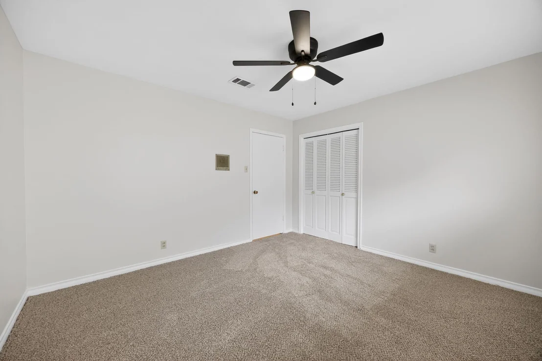 Photo of 1616 W Shields Drive