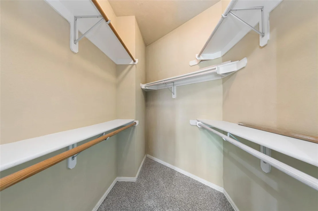 Photo of 937 Parker Drive