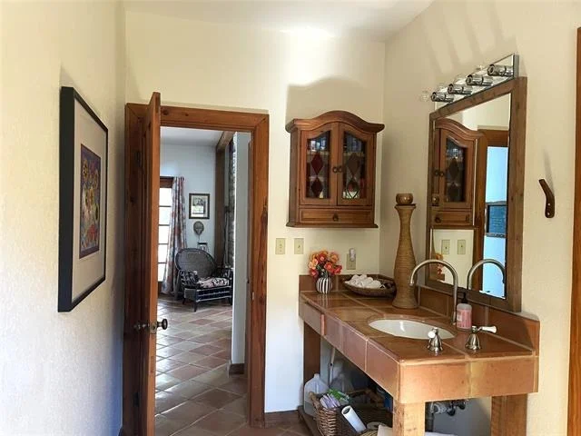 Photo of 232 Private Road 1500a
