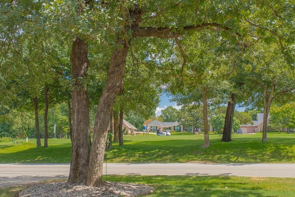 Photo of 224 Hideaway Lane E