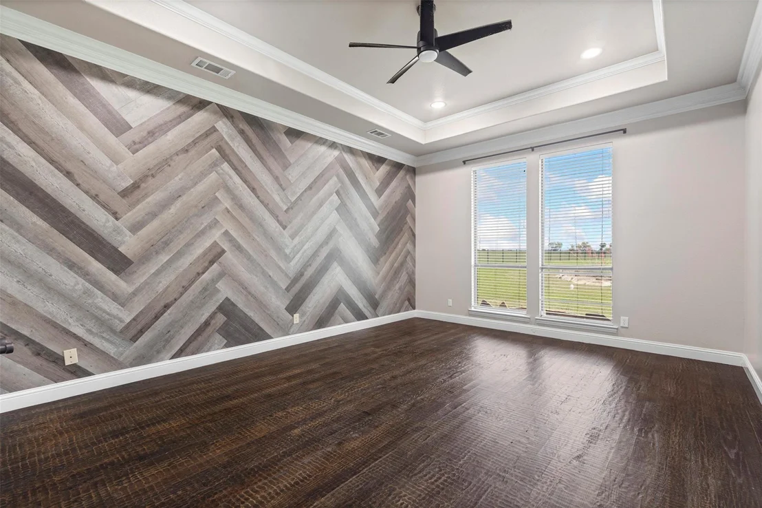 Photo of 2135 Lake Estates Drive