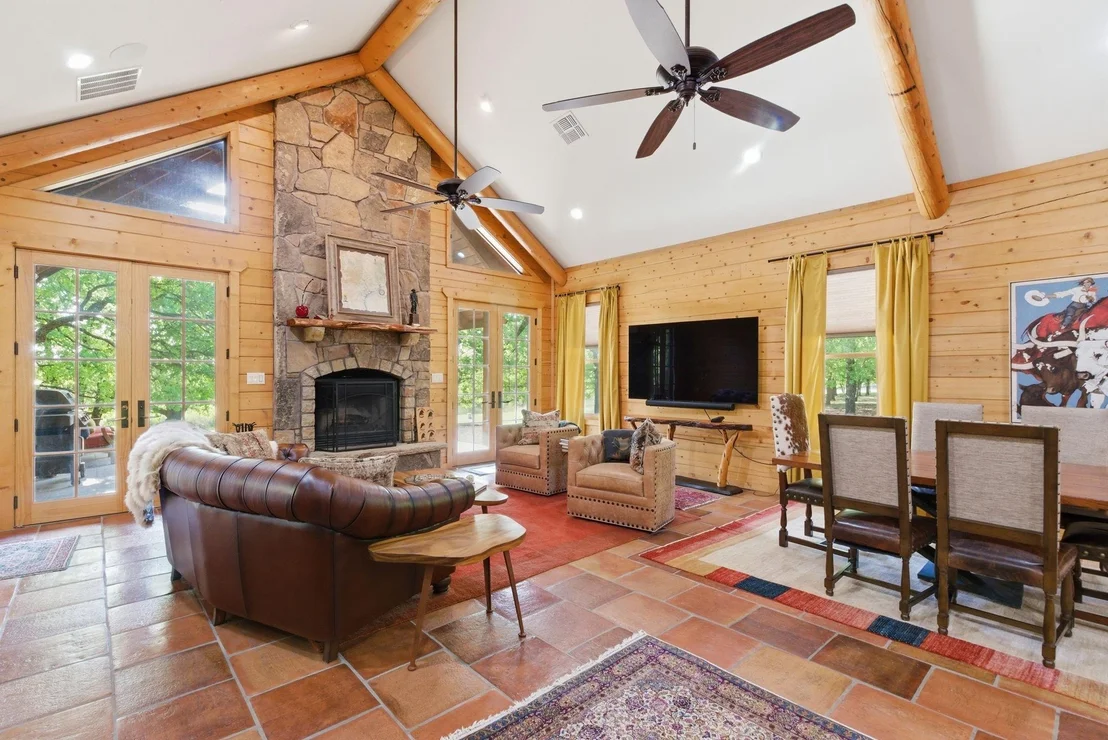 Photo of 2197 Netherly Lane