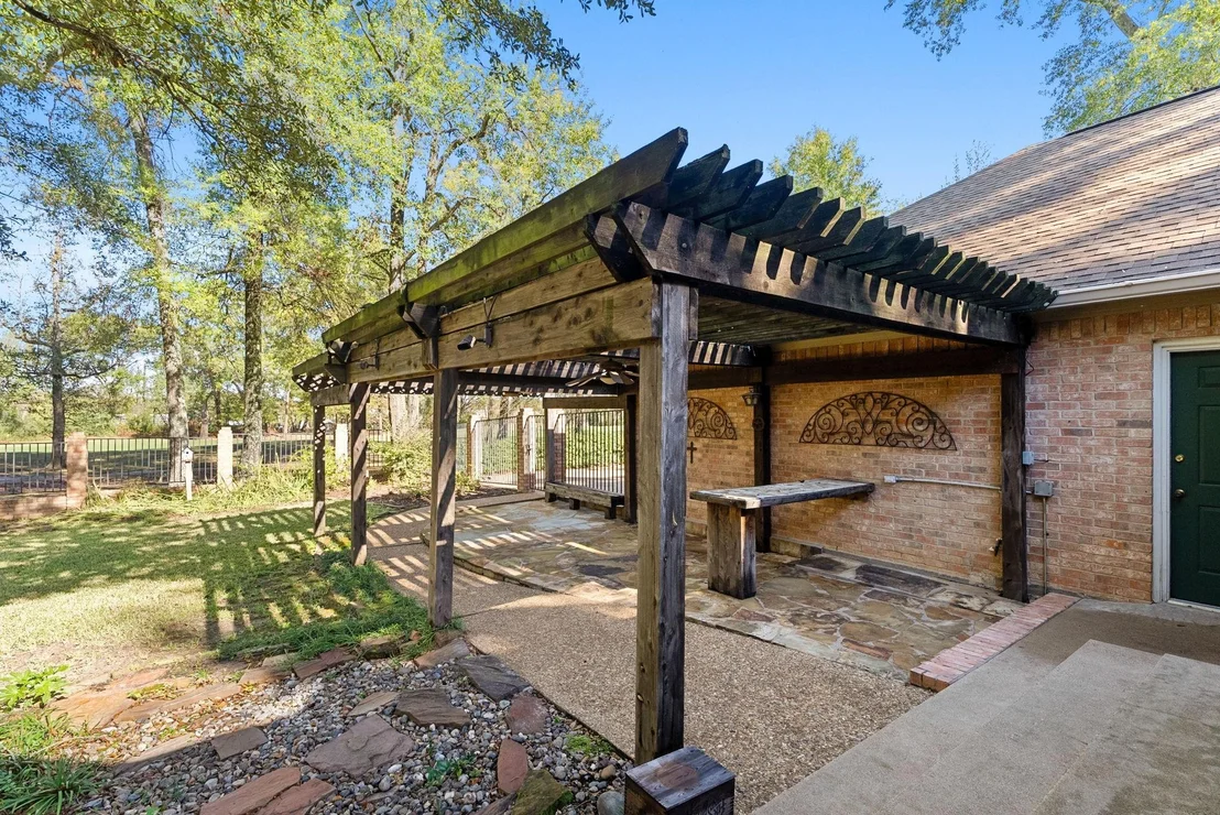 Photo of 1807 Royal Oak Drive