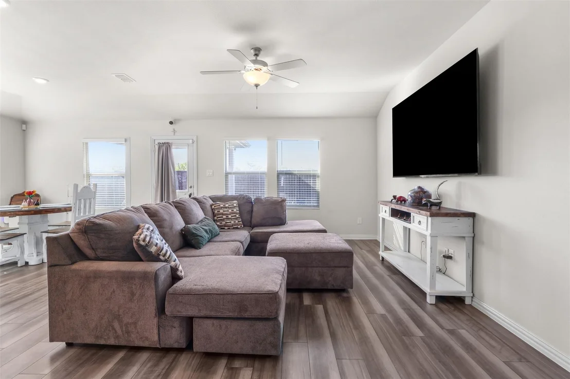 Photo of 3505 Kingsview Drive