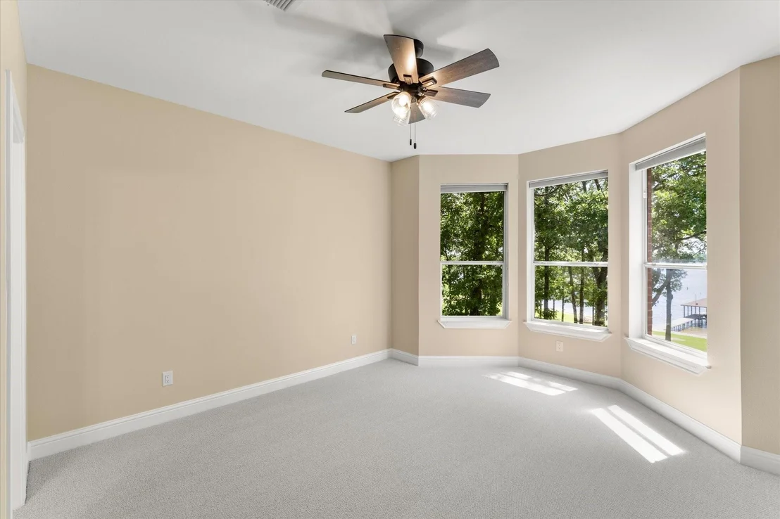 Photo of 1222 Private Road 5980