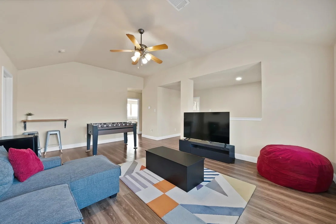 Photo of 3201 Hoover Drive
