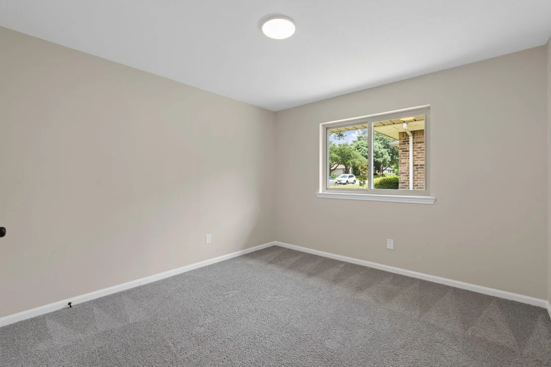 Photo of 2202 Silver Holly Lane