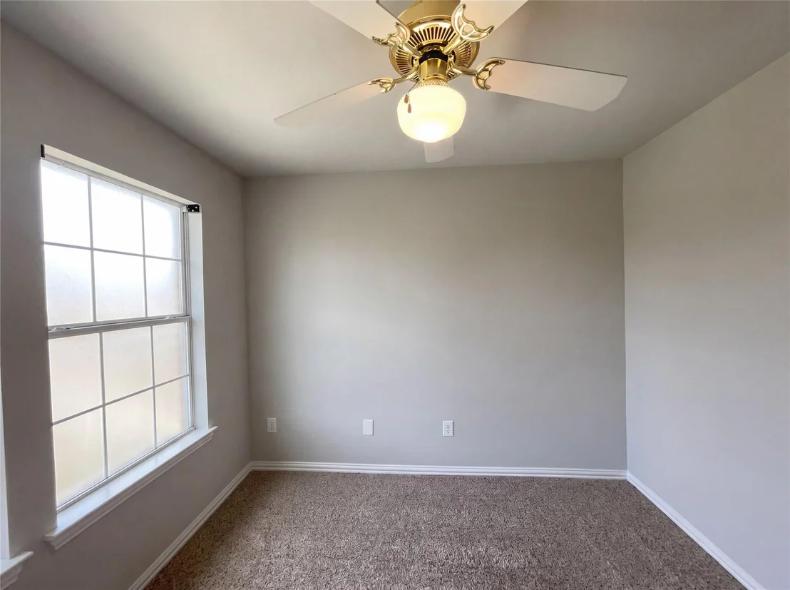 Photo of 2400 Creekview Drive